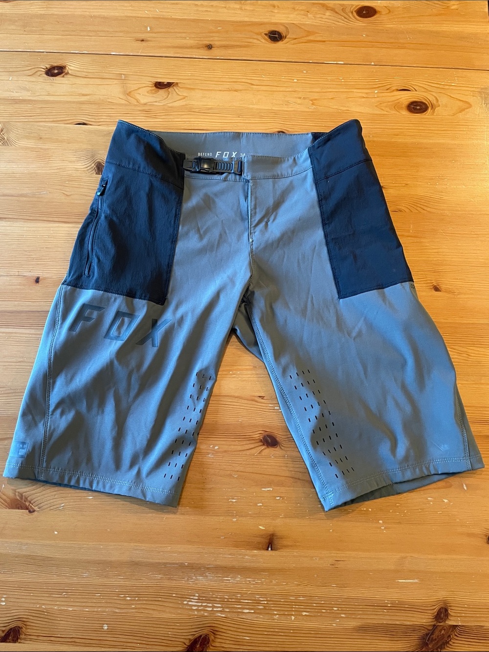 Fox Defend Men's Mountain Bike Shorts - Gray with Black